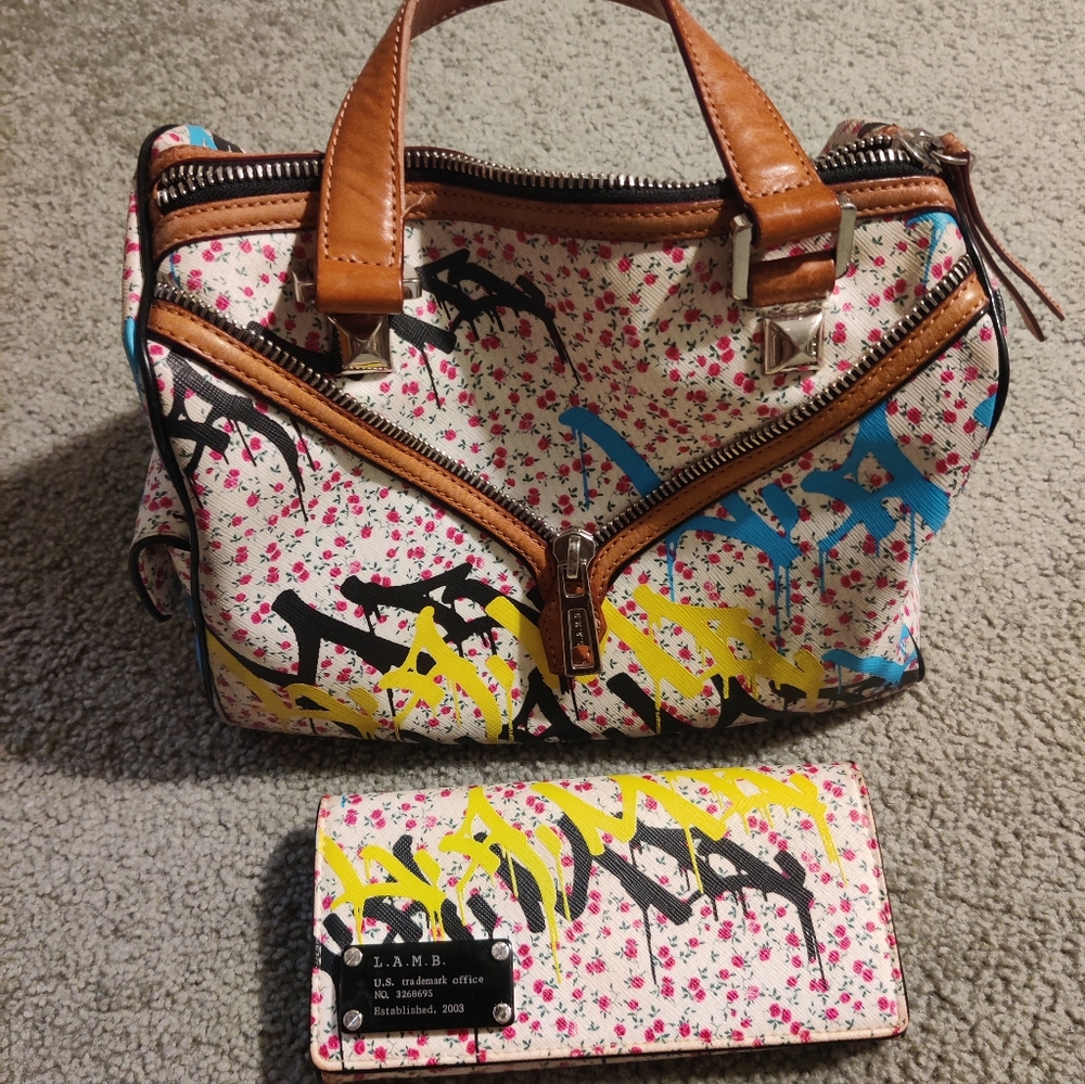 L.A.M.B by Gwen Stefani Ditzy Graffiti zipper flower bag and wallet #402